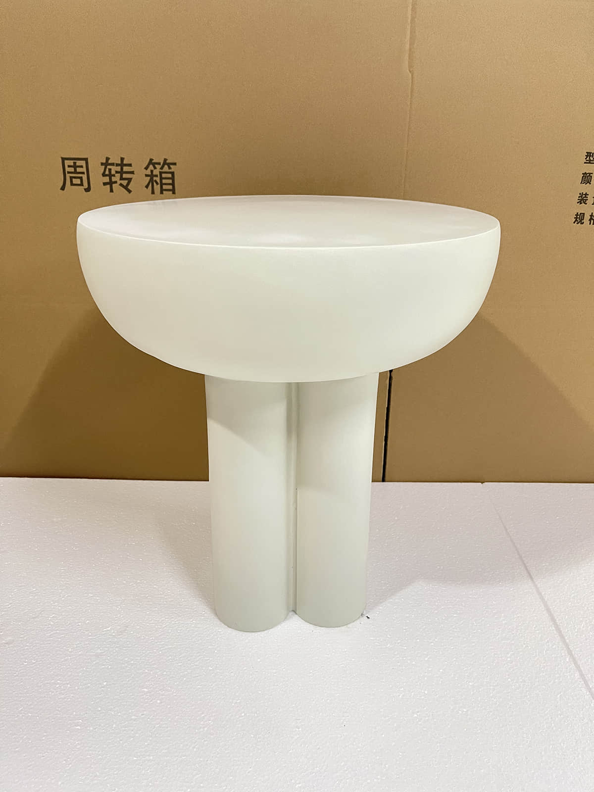 HF101-1 & HF101-2 Sculptural Fiberglass Tables HF101-1 & HF101-2 Sculptural Fiberglass Tables